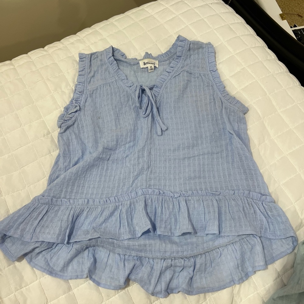 Cute blue boutique top